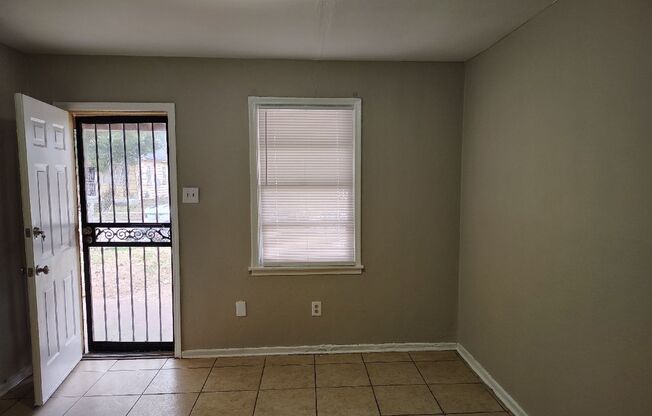 Rent reduced! Move-in special - 1/2 off First Month's Rent