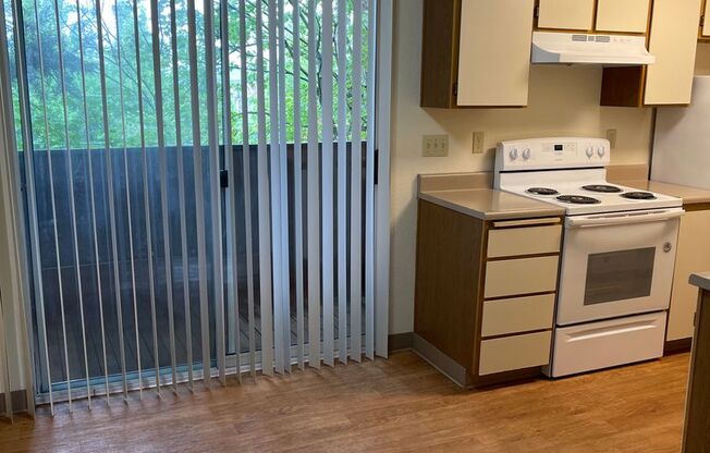 2 beds, 1 bath, 803 sqft, $1,625, Unit CMV 12223 - 202