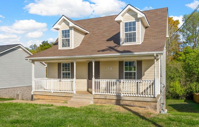 3 Bedroom Pet Friendly Home For Rent Near Post!