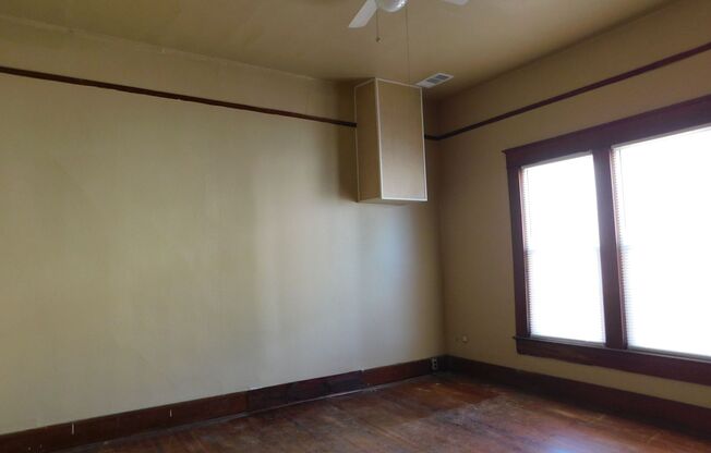 Cute 2 Bedroom 1 Bathroom House