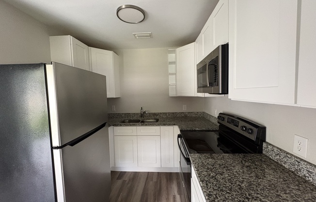 14618 N 43 ST