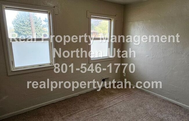 2 beds, 1 bath, $1,100