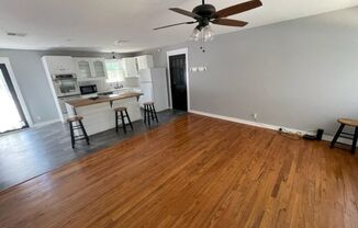 3 beds, 2 baths, $1,895