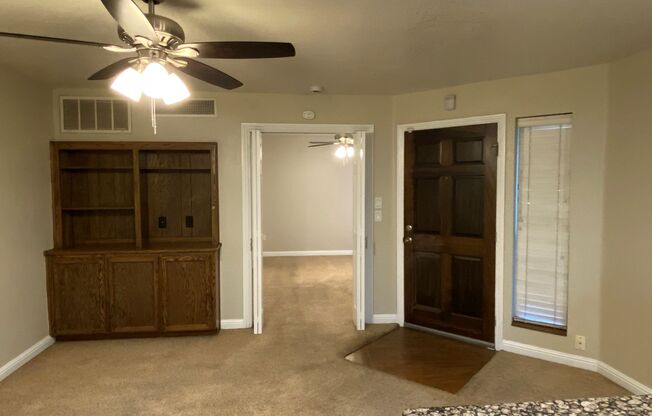1 bed, 1 bath, $1,295, Unit # 55