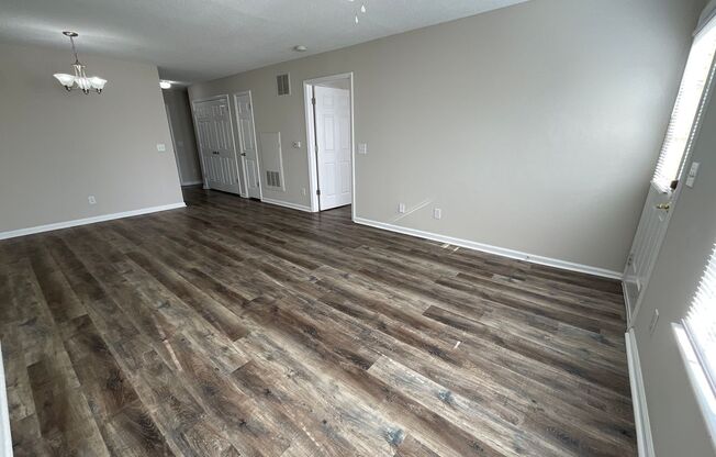 1 bed, 1 bath, 765 sqft, $1,125, Unit 2700-4