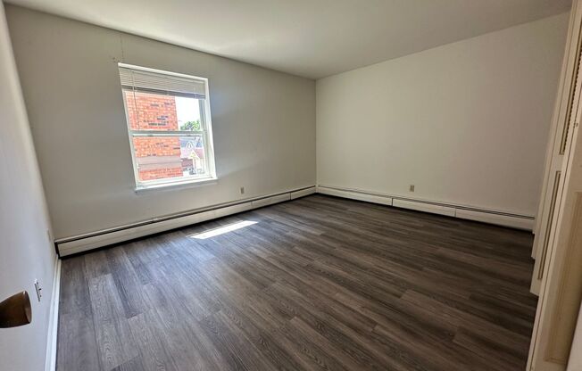1 bed, 1 bath, $1,195, Unit 104