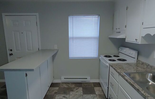 1 bed, 1 bath, 576 sqft, $715, Unit 3625-M