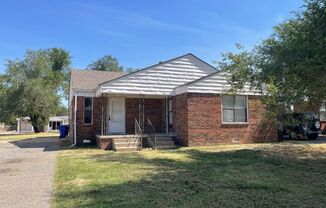 1 Bedroom 1 Bathroom Duplex For Lease NOW!