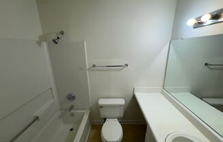 1 bed, 1 bath, $475, Unit 11000C-2