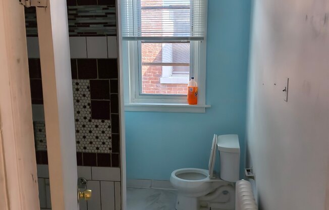 5002 N 10 ST