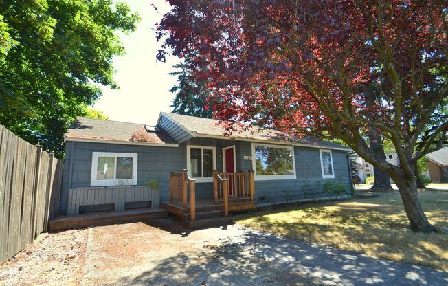 3bd/1.75ba Seattle Home