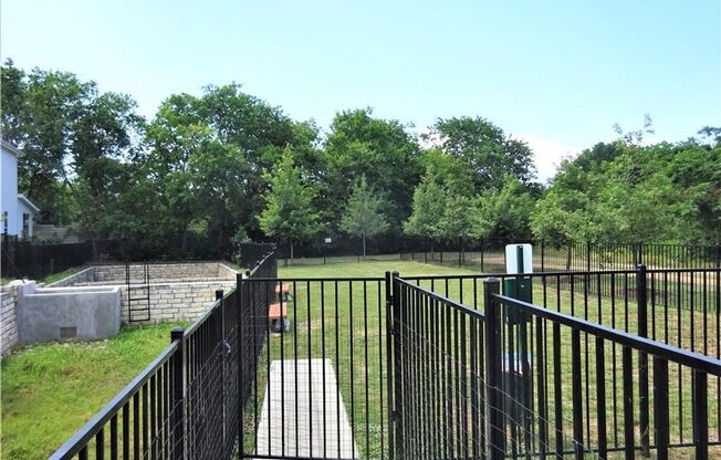 Gorgeous Condo in Desirable East Austin Location