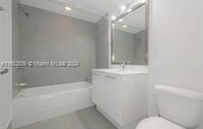 2 beds, 2 baths, 1,235 sqft, $4,400, Unit 92 SW 3rd St # 35-03 (A11682839)