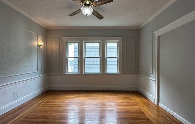 3 beds, 1 bath, 1,450 sqft, $2,950, Unit 2