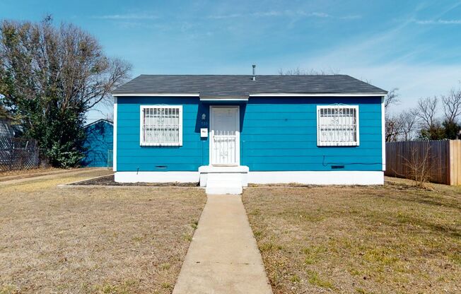 Cozy and affordable 2 bedroom house with a detached workshop by Fort Cavazos