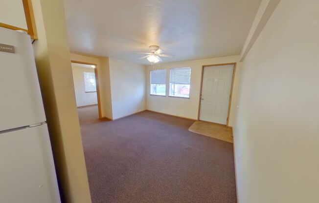 2 beds, 1 bath, $1,600, Unit 1693 Patterson Alley #2