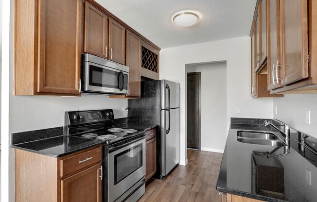 1 bed, 1 bath, 700 sqft, $1,245, Unit 1950211R