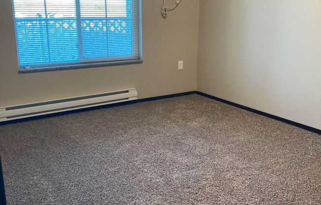 3 beds, 2 baths, 1,462 sqft, $2,150, Unit 5312