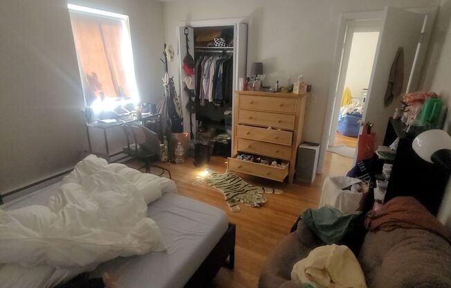 Fantastic Apt near BU and Packards Corner!  $500 rebate with promo.  HW Floors, Dishwasher