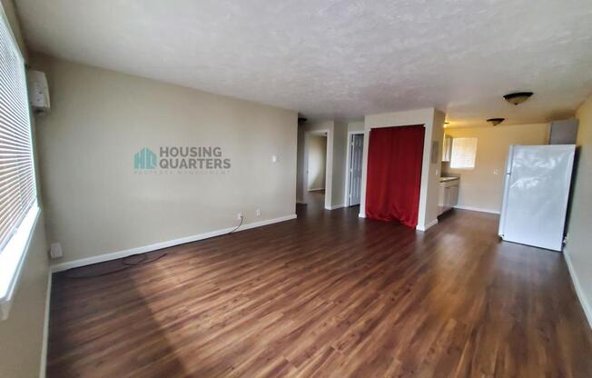 2915 N MAYFAIR