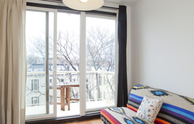 121 W 131 ST
