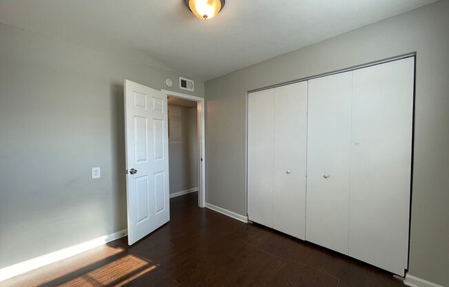 Hackel Dr Apartments