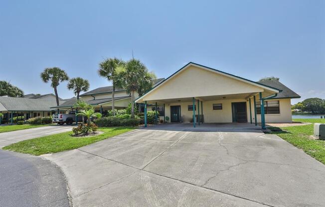 652 YARDARM DR