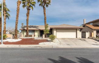 1738 MAPLETON LN