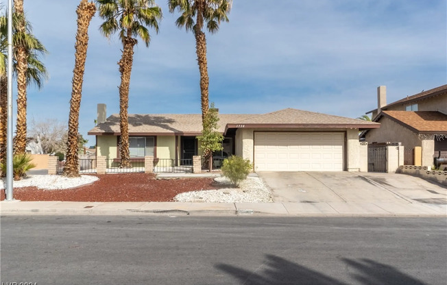 1738 MAPLETON LN