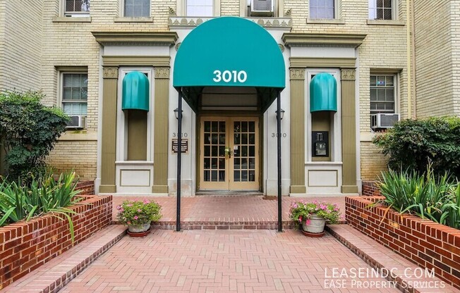 3010 Wisconsin Avenue NW Unit 303