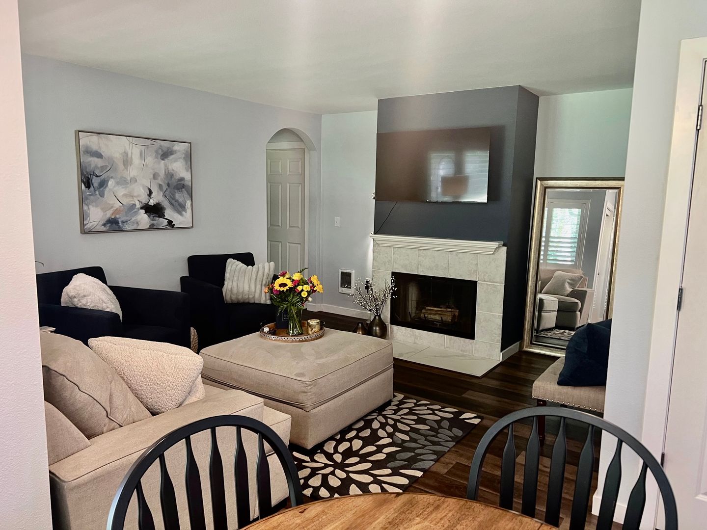 Great Two Bed Two Bath One Level Unit In the Oswego Bay Condominiums with Outdoor Pool is a Must See!