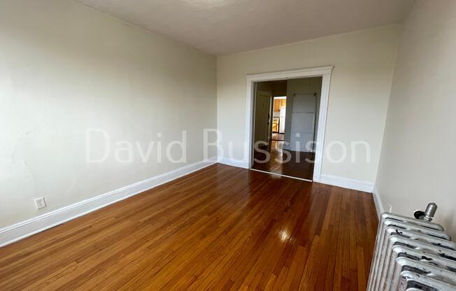 127 Sutherland Rd Apt L