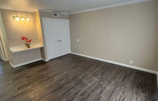 Studio, 1 bath, 325 sqft, $1,000, Unit 134A