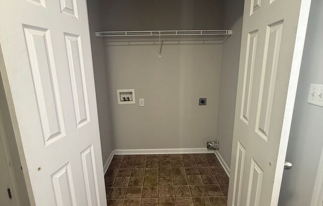 2 beds, 2 baths, $900, Unit 348D