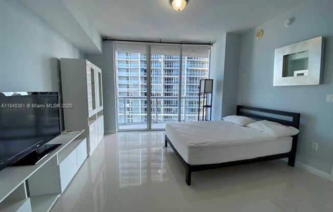 2 beds, 2 baths, 1,167 sqft, $4,700, Unit 475 Brickell Ave unit 4409