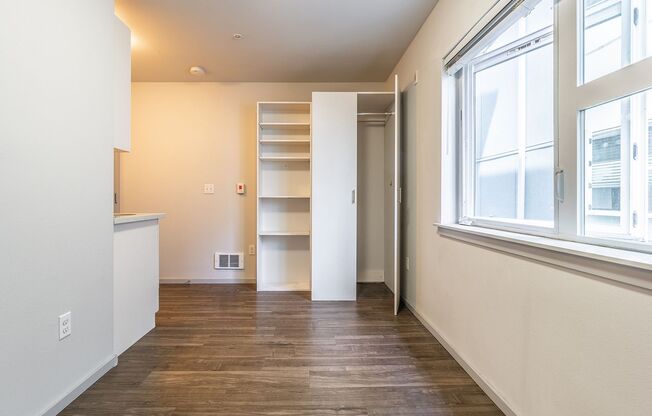 Studio, 1 bath, 245 sqft, $845, Unit F103