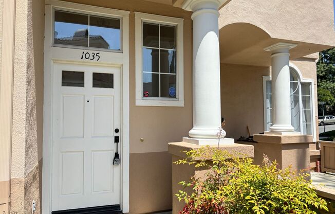 Adorable Anaheim Hills Condo in Prime Location!