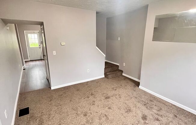 2 beds, 1 bath, 1,000 sqft, $925, Unit 605