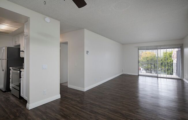 1 bed, 1 bath, 824 sqft, $2,395, Unit 208