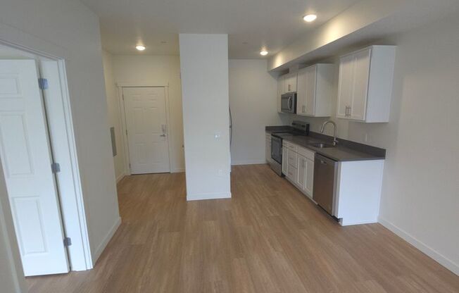 1 bed, 1 bath, 655 sqft, $1,545, Unit 314