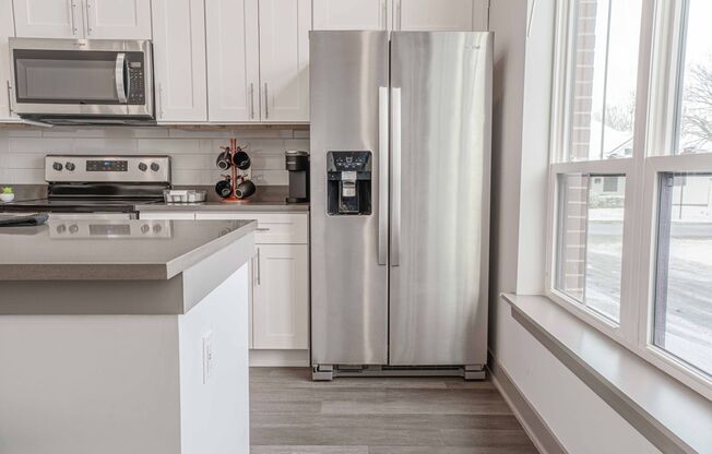 1 bed, 1 bath, 725 sqft, $1,610, Unit A111