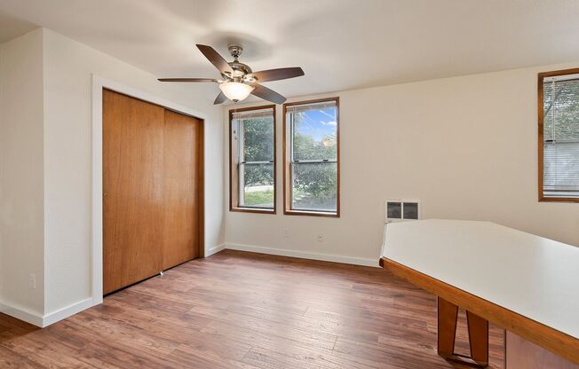 Studio, 1 bath, 400 sqft, $1,195, Unit B05