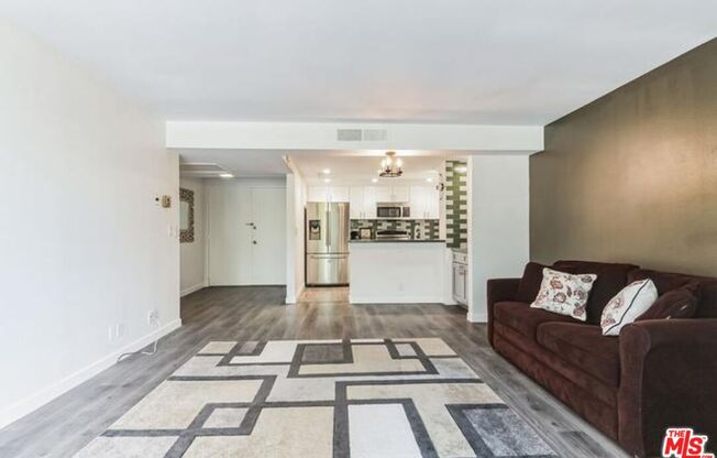 2 beds, 2 baths, 1,088 sqft, $4,395, Unit 404
