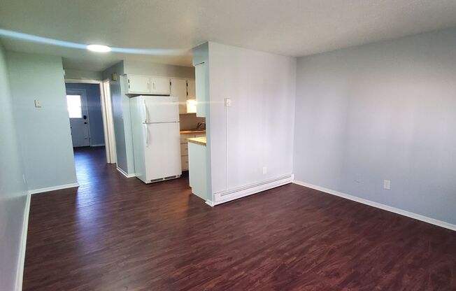 1 bed, 1 bath, 475 sqft, $749, Unit Unit 13