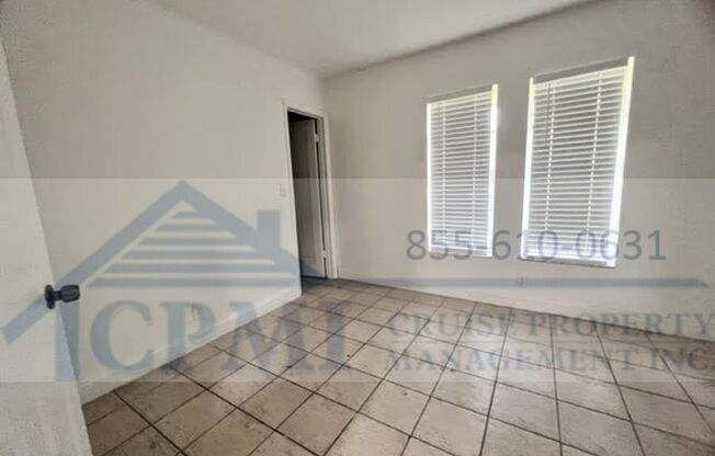 2 beds, 1 bath, 848 sqft, $1,925, Unit 5