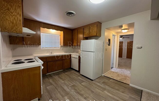 Capitol Avenue (2316)