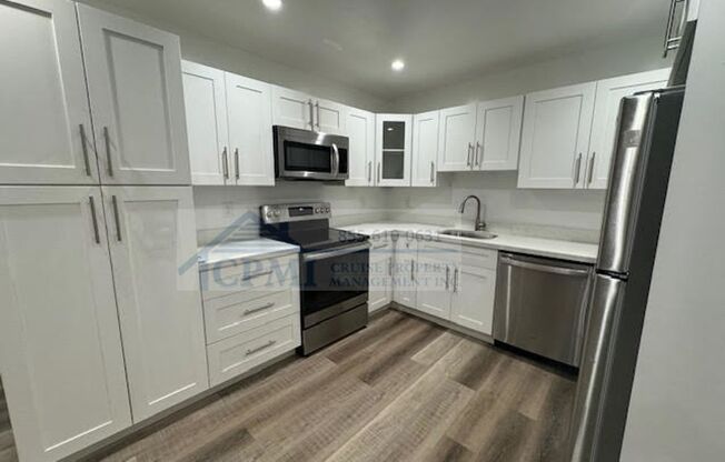 1 bed, 1 bath, 680 sqft, $1,695, Unit 4