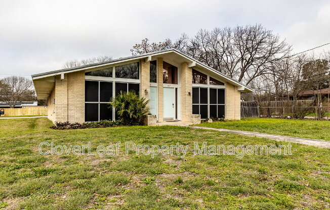 319 GAIETY LN