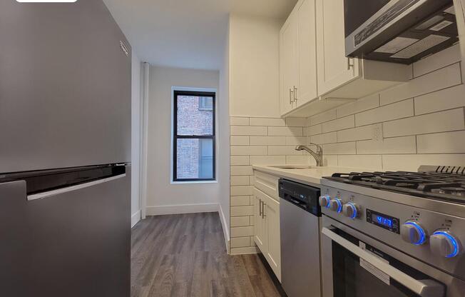 536 E 82 ST