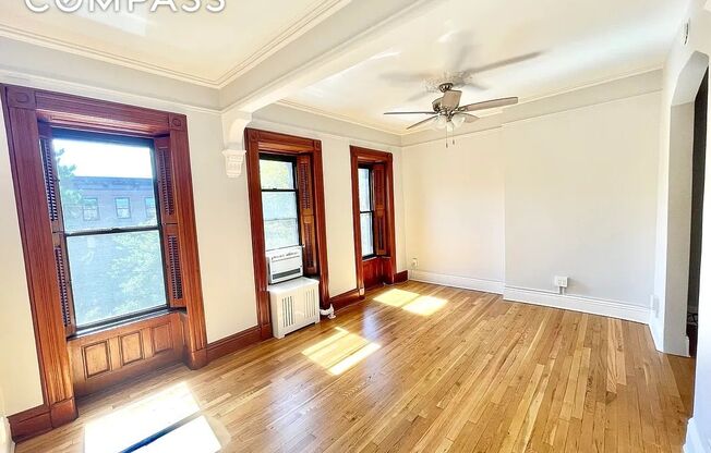 1 bed, 1 bath, $3,000, Unit 2